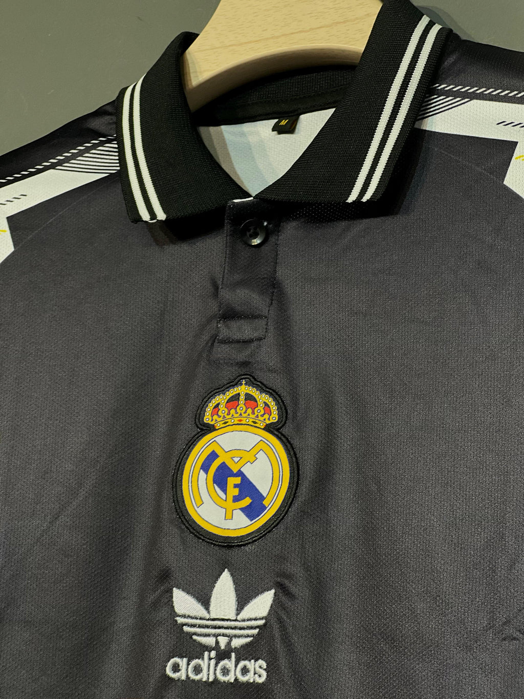 C.RONALDO BLACK REAL MADRID