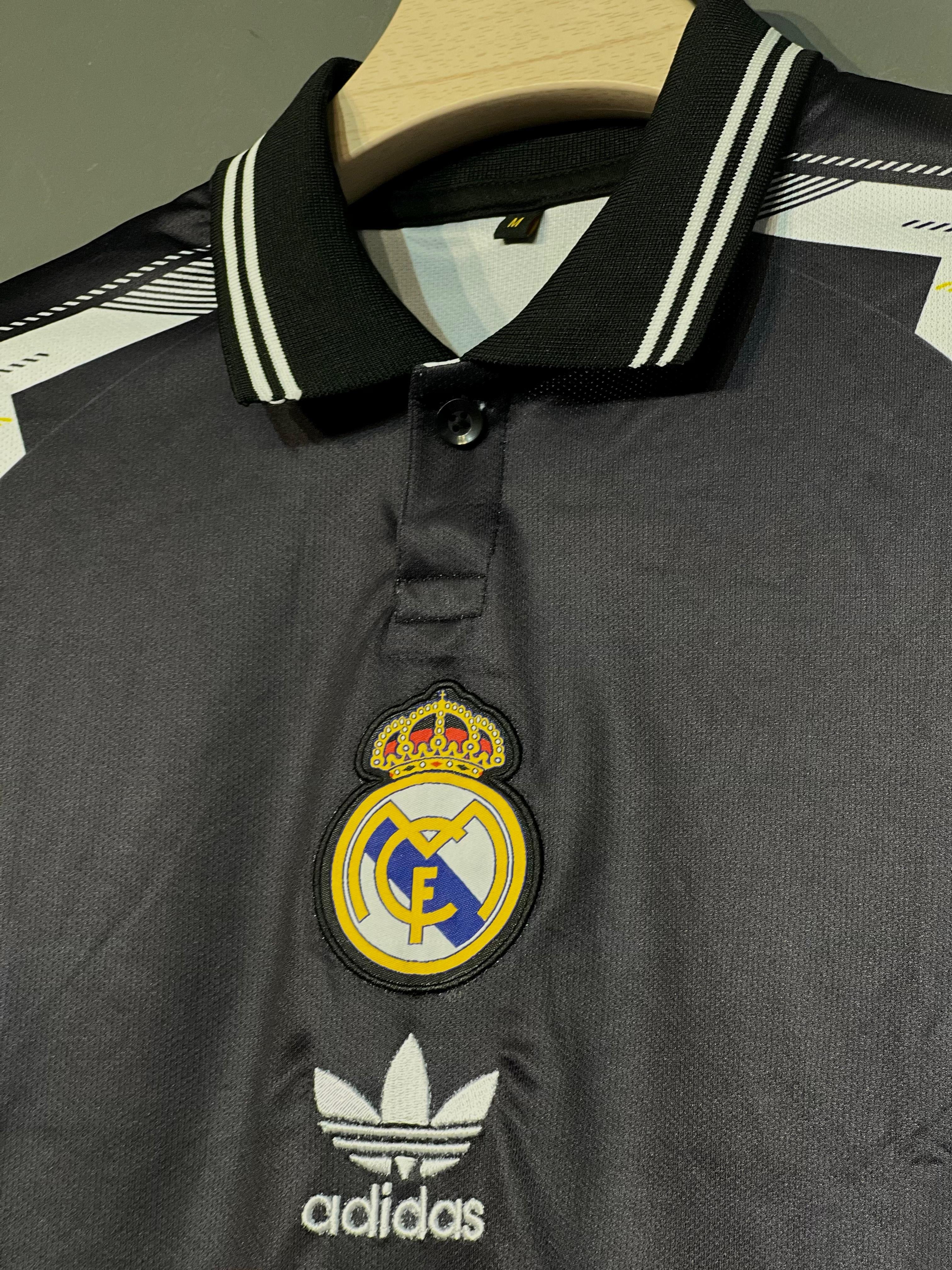 C.RONALDO BLACK REAL MADRID