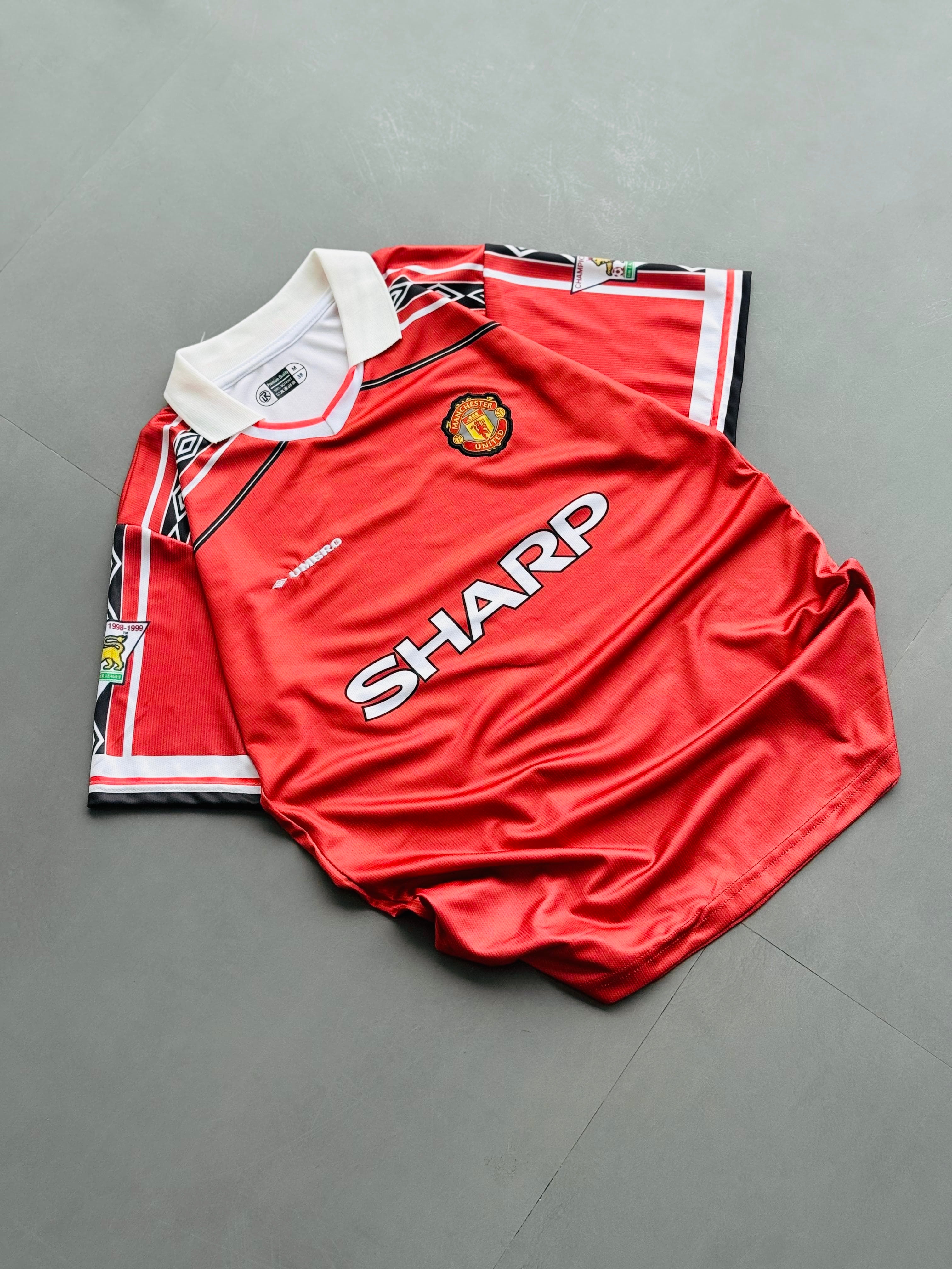 BAVID BECKHAM M.UNITED RED