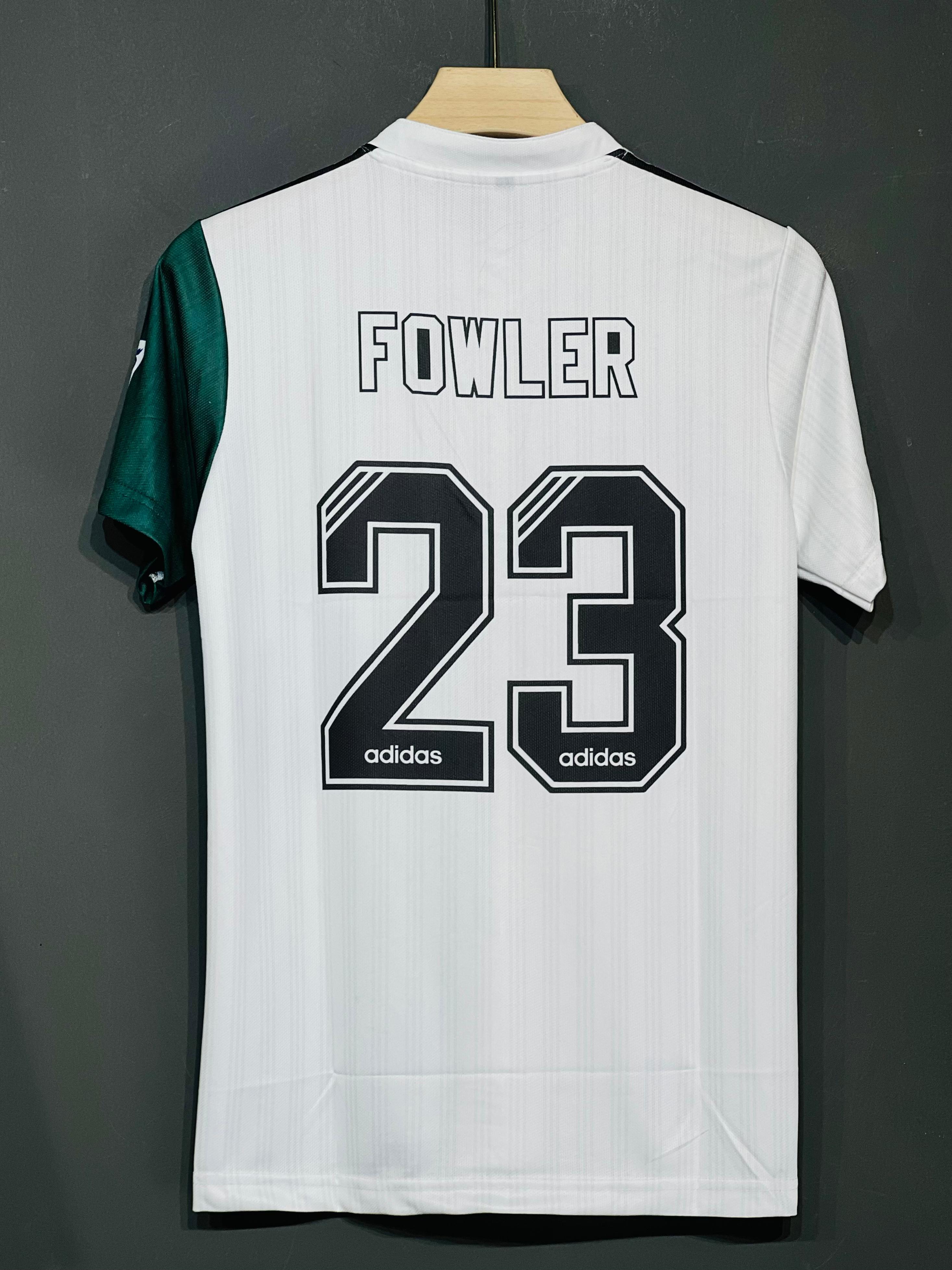 FOWLER LIVERPOOL 1995/96 AWAY KIT EMBROIDERY